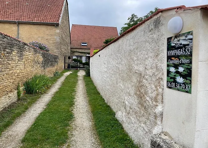 Les Nympheas 52 Bed & Breakfast Orges